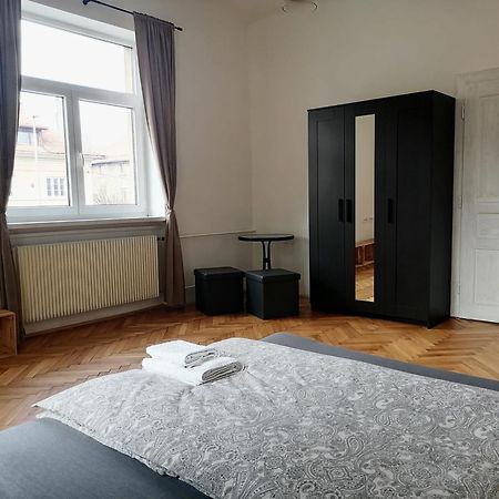 Pirc Apartment On Dunajska Street リュブリャナ エクステリア 写真